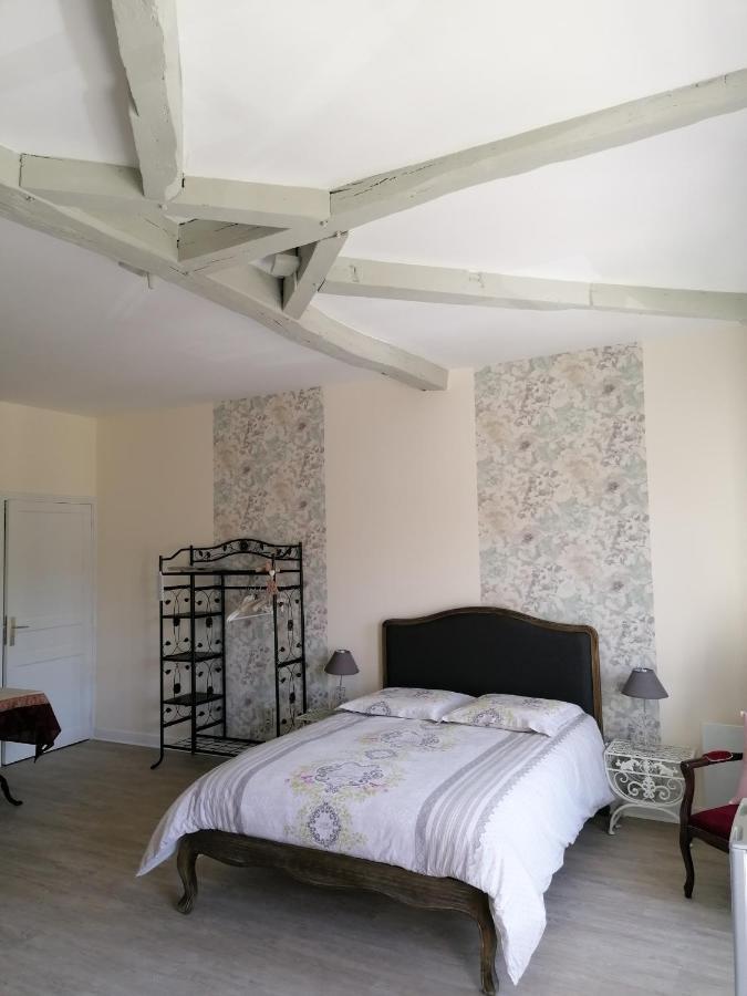 Chambre D'Hotes Esprit De Famille Landreville Exterior foto