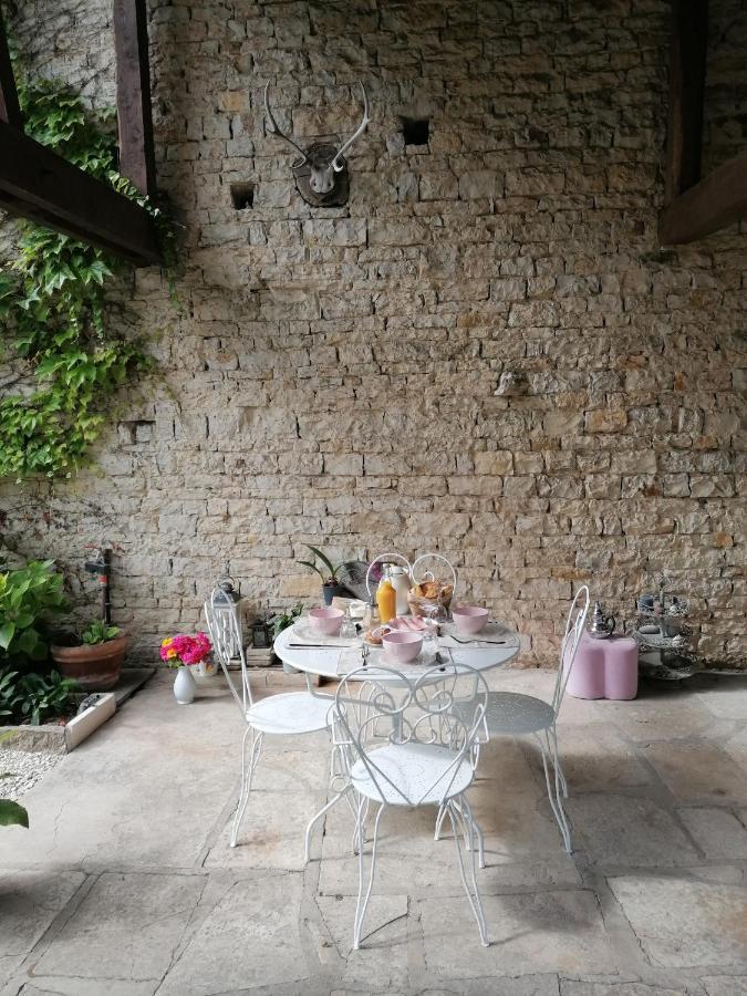 Chambre D'Hotes Esprit De Famille Landreville Exterior foto
